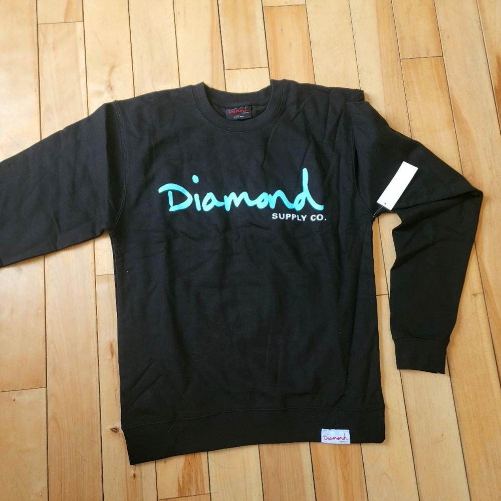 Men's small sweat shirt